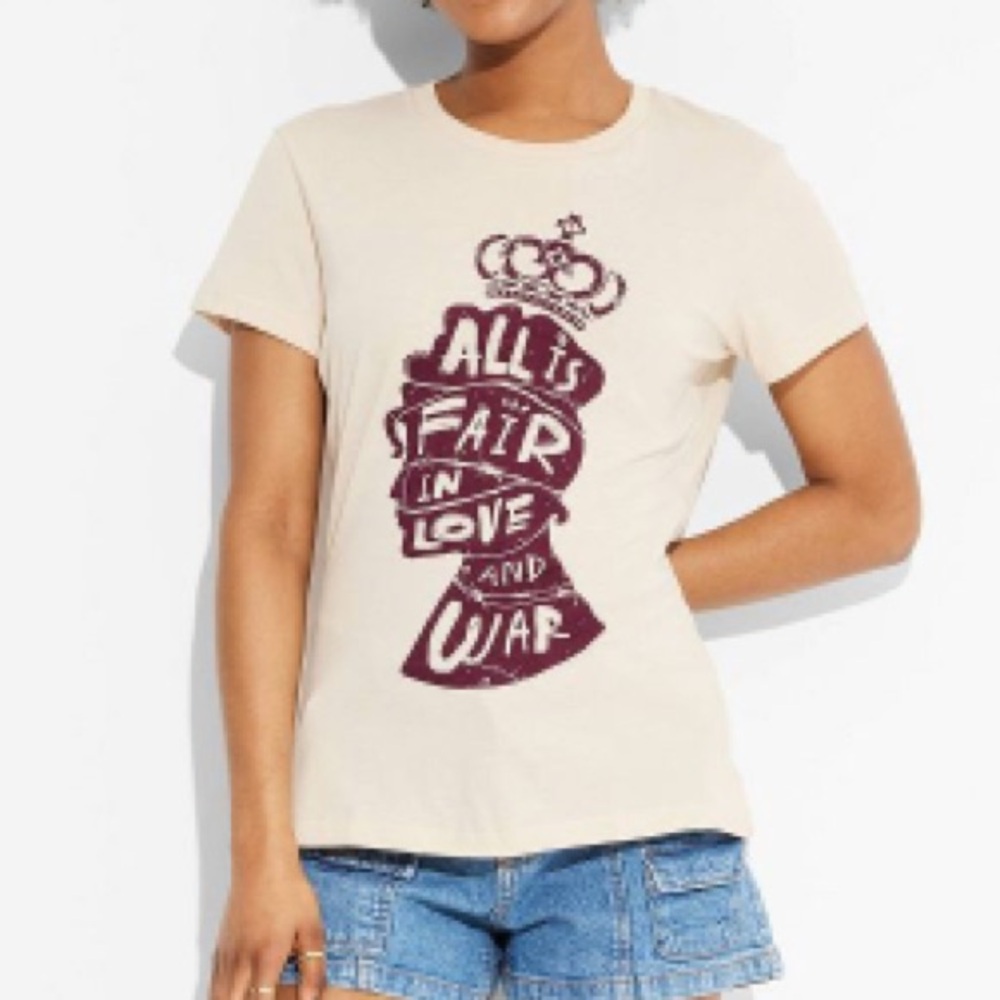 Izzy & Liv Bridgerton T-shirt.  Size XXL.